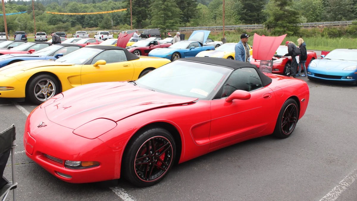 Corvette Generations/C5/C5 Red (4).webp